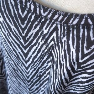 Isabella Rodriguez Women's Size 2x Black & White Zebra Tunic Tank Dress